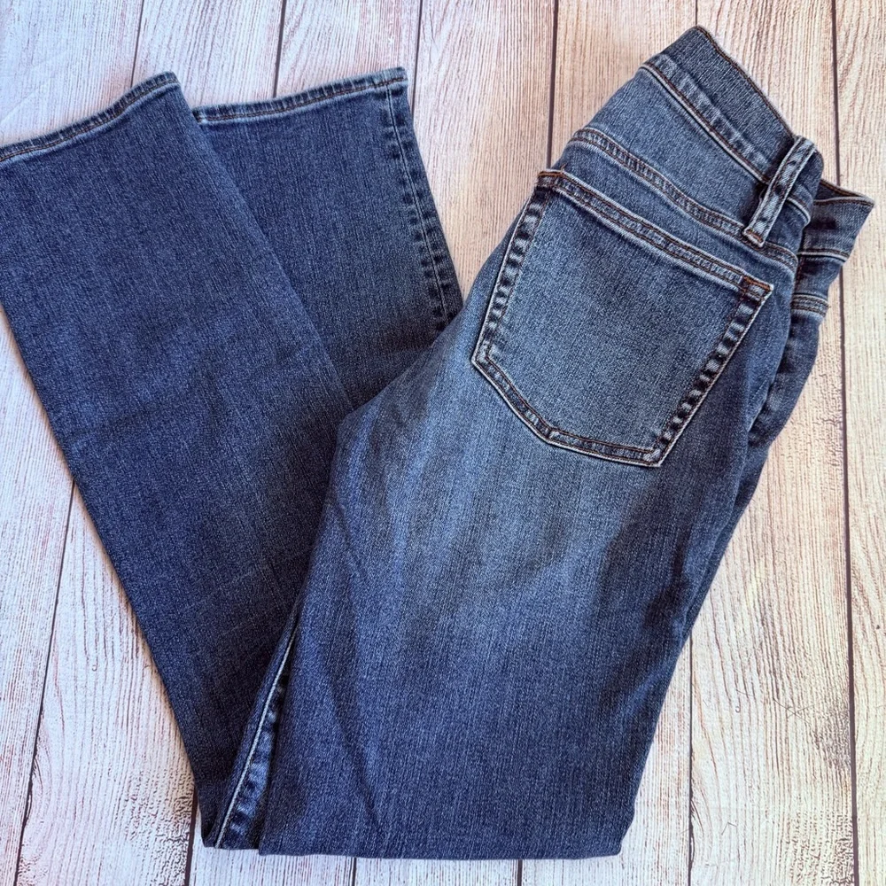 J. CREW Vintage Straight Jeans 24